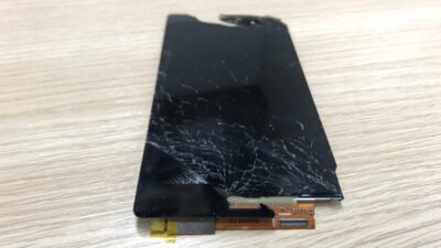 Xperia Z3画面交換修理2018-03-27