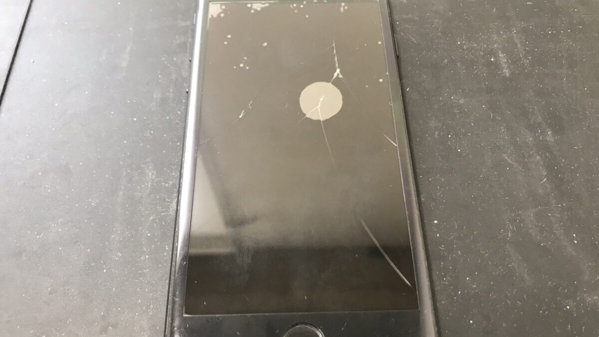 【iPhone7】ガラス割れ修理が最短15分～の最速修理！