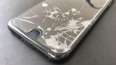 鹿屋市よりご来店！iPhoneのガラス割れは放置すると危険！？
