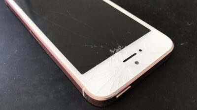 【iPhone】ガラス割れ修理のついでにカスタム！？気分転換にどうぞ