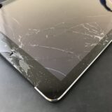 【iPad Air】画面がバッキバキに割れてしまった…即日で修理できる？