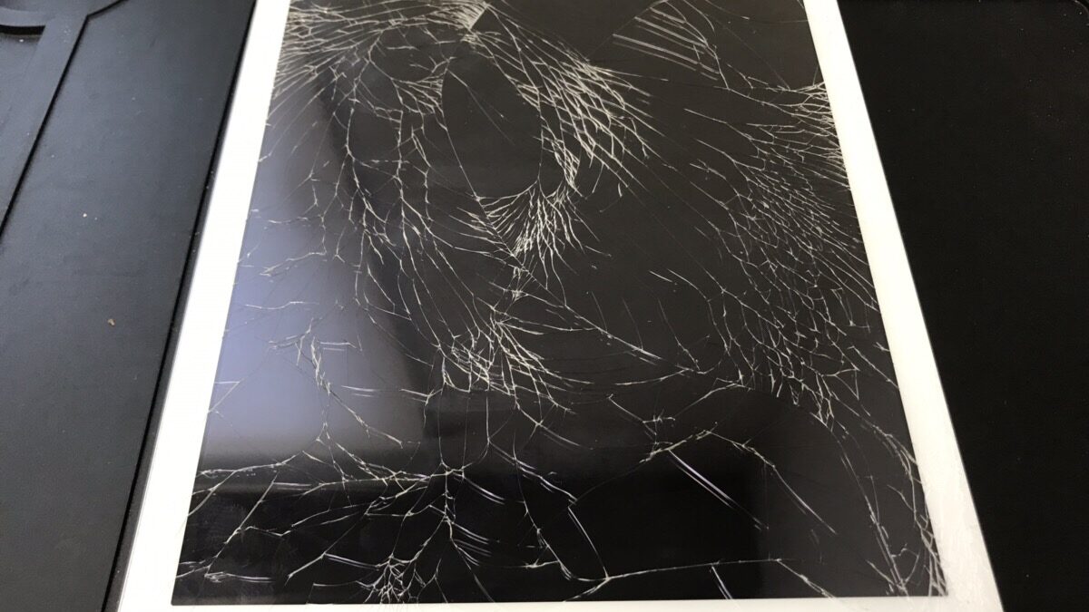 【iPad Air】ガラス割れが最短1時間で！？即日修理のクイックリペアプラス鹿児島店