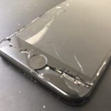 iPhone7のガラスが割れて中身が丸見え！？ホームボタン周辺は危険です。