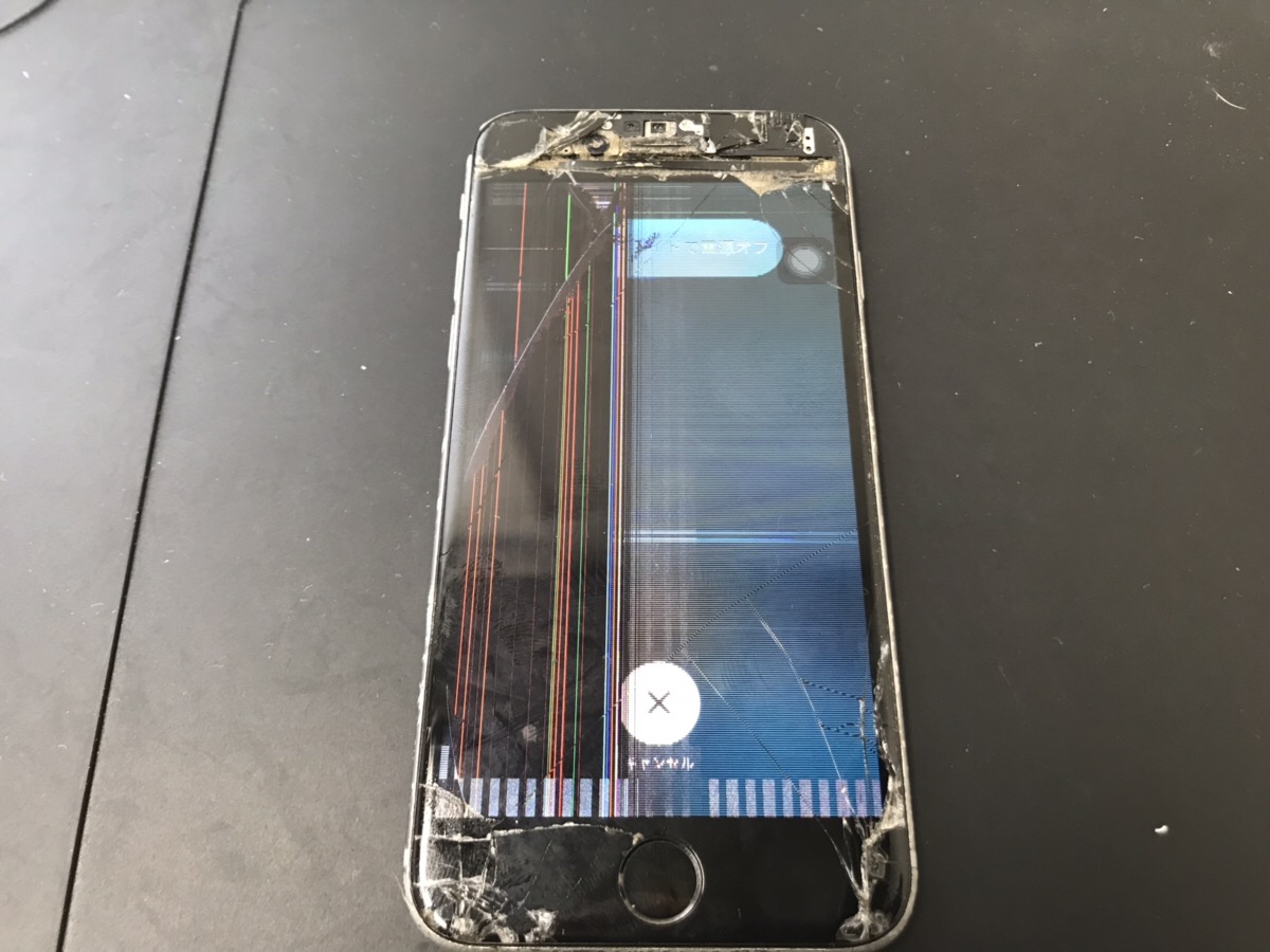 【iPhone6s】まるでホラーのような液晶破損も即日修理！
