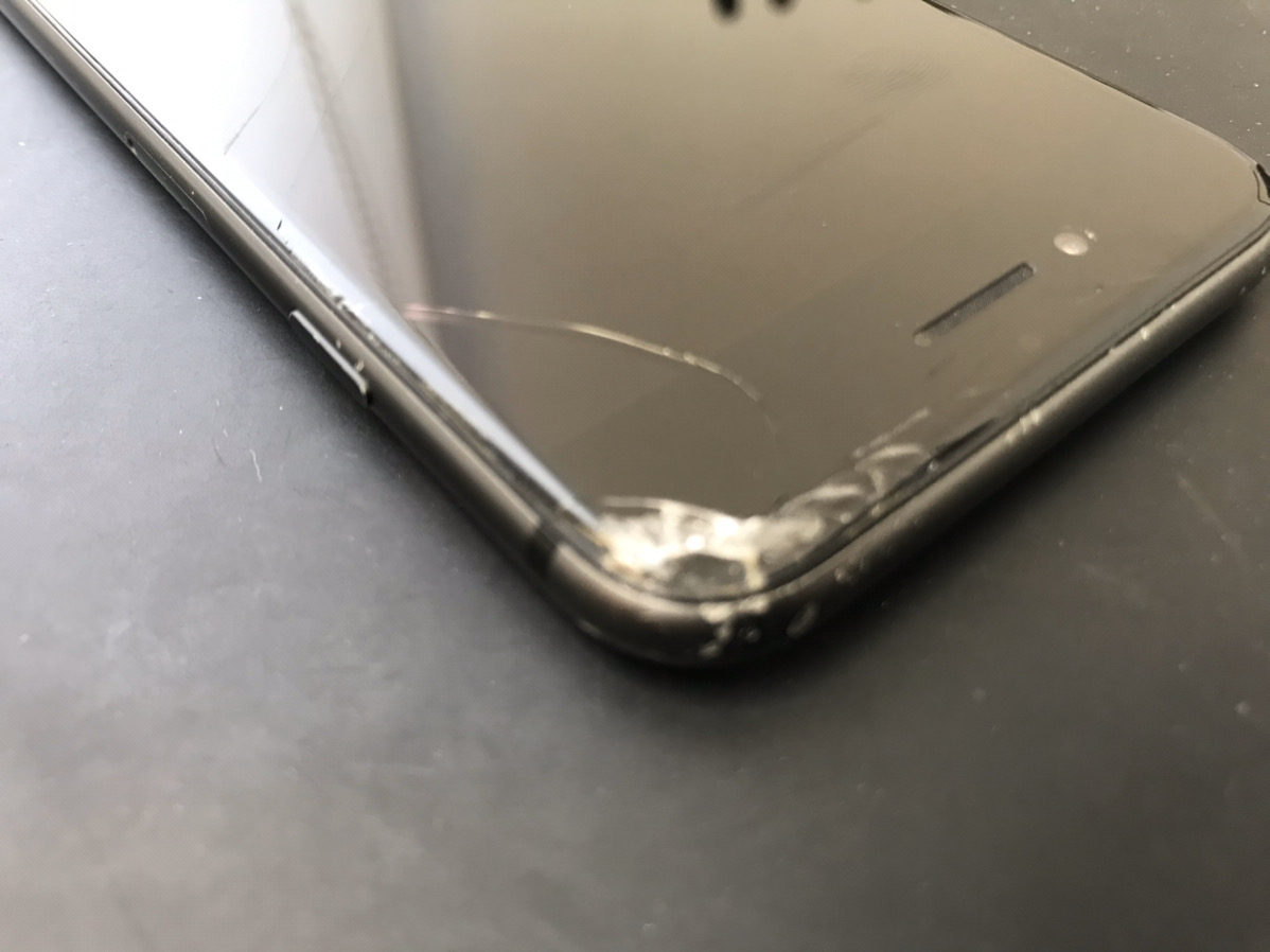 【2020年版】iPhoneの画面が割れたらどこで修理する？