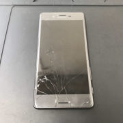 修理前のXPERIA