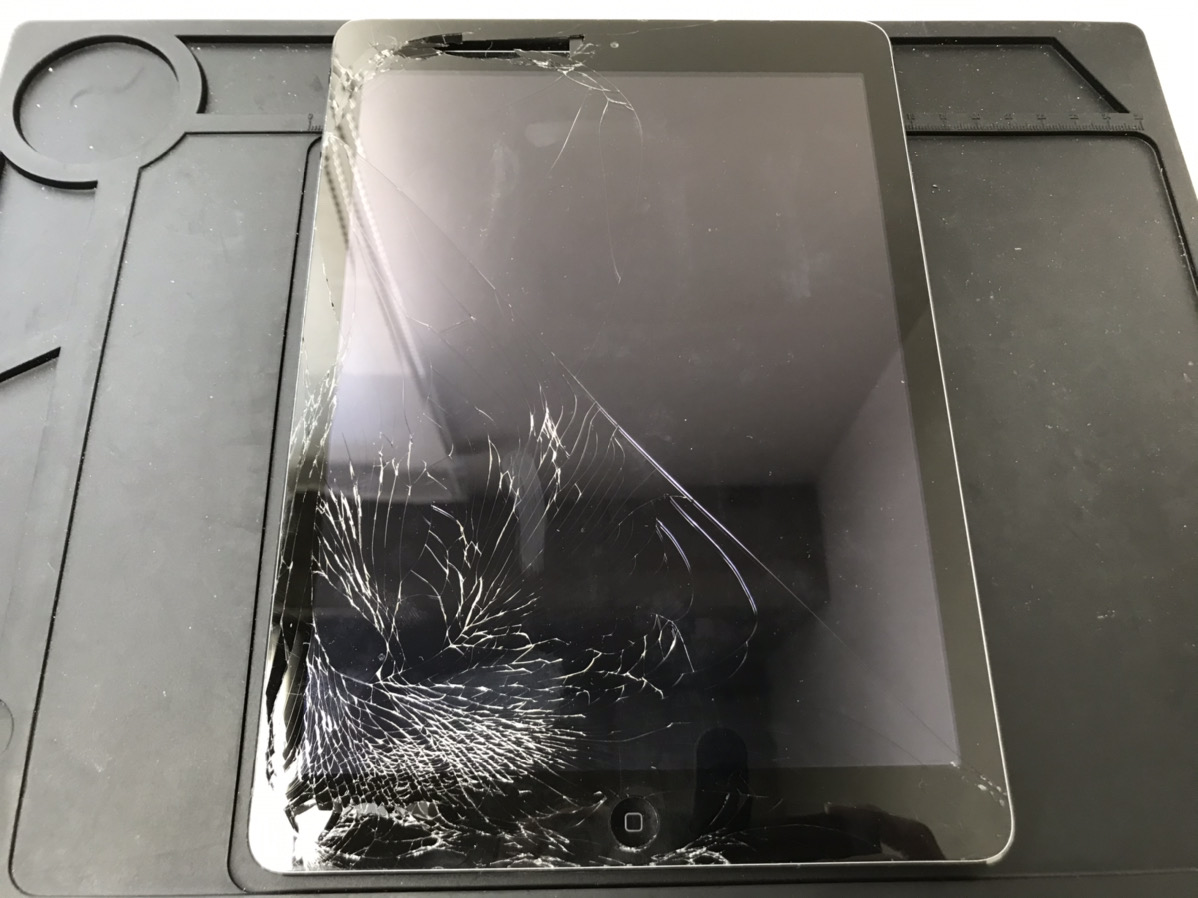 【郵送修理】iPadのガラス割れなら最短で即日発送！