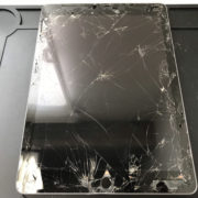 修理前のiPad第6世代