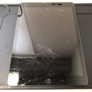 画面修理前のiPad第7世代