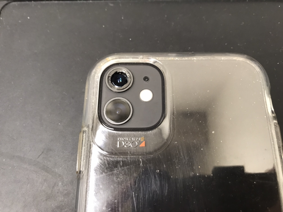 【iPhone11】カメラレンズ割れの修理は対応してる？