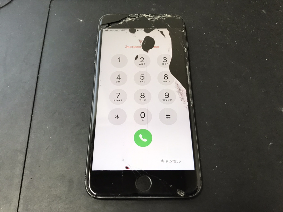 液晶漏れが発生したiPhone8Plusの画面交換修理