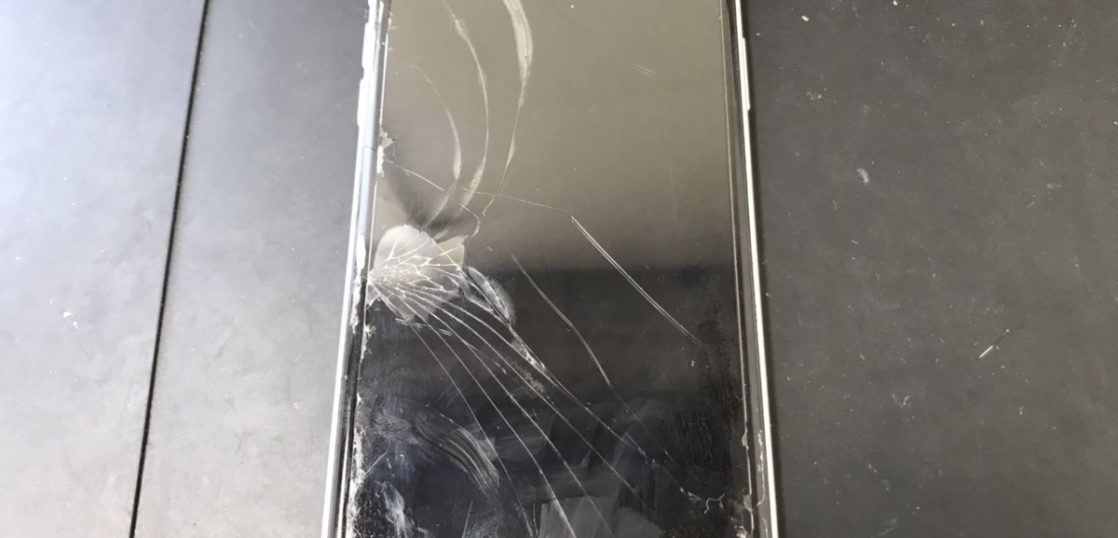 画面修理前のiPhoneXR