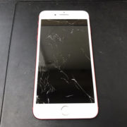 画面修理前のiPhone7Plus