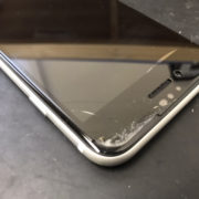 画面修理前のiPhoneSE2