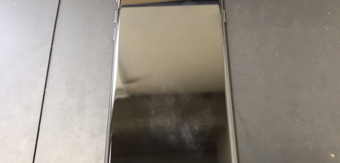 修理前のiPhone8