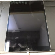 液晶修理前のiPad Pro10.5