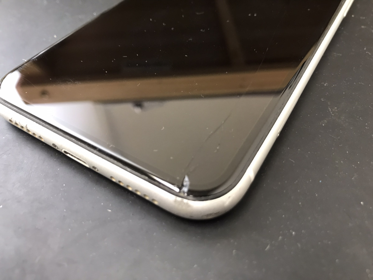 【iPhoneXR】軽いガラス割れは症状が悪化する前に修理を！
