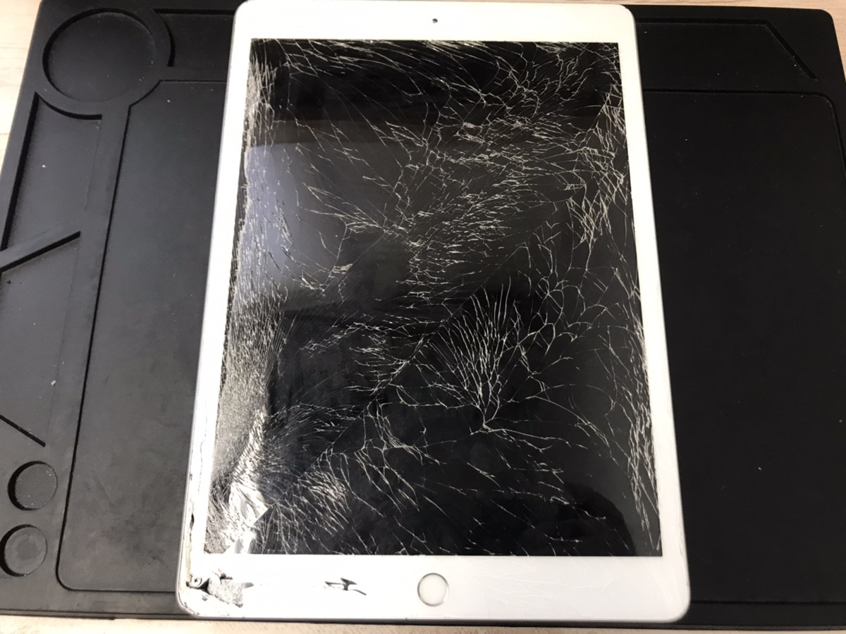 【iPad7】ガラスが粉々に割れてるけど本当に修理できる？