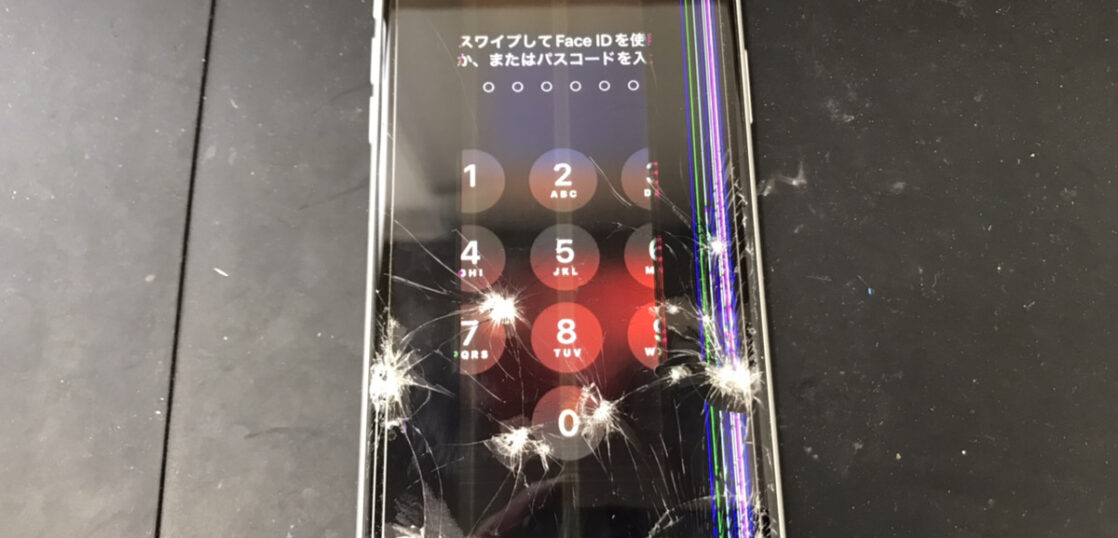 画面が壊れているiPhoneXR
