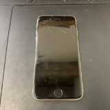 ガラスが割れて画面が真っ暗になったiPhoneSE3の復旧修理
