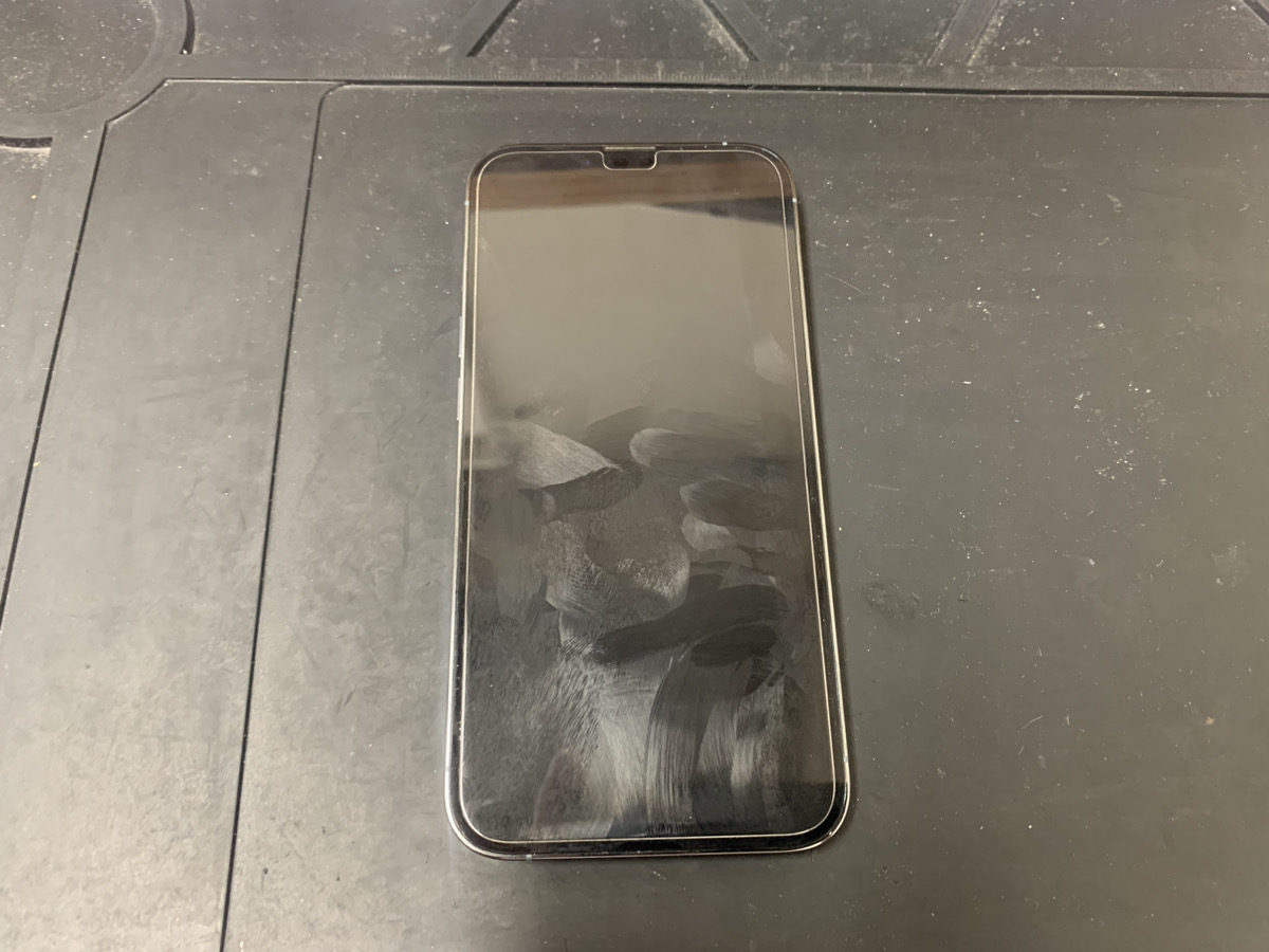 水没で起動しなくなったiPhone13Proの復旧修理 | 【最安値】iPhone修理