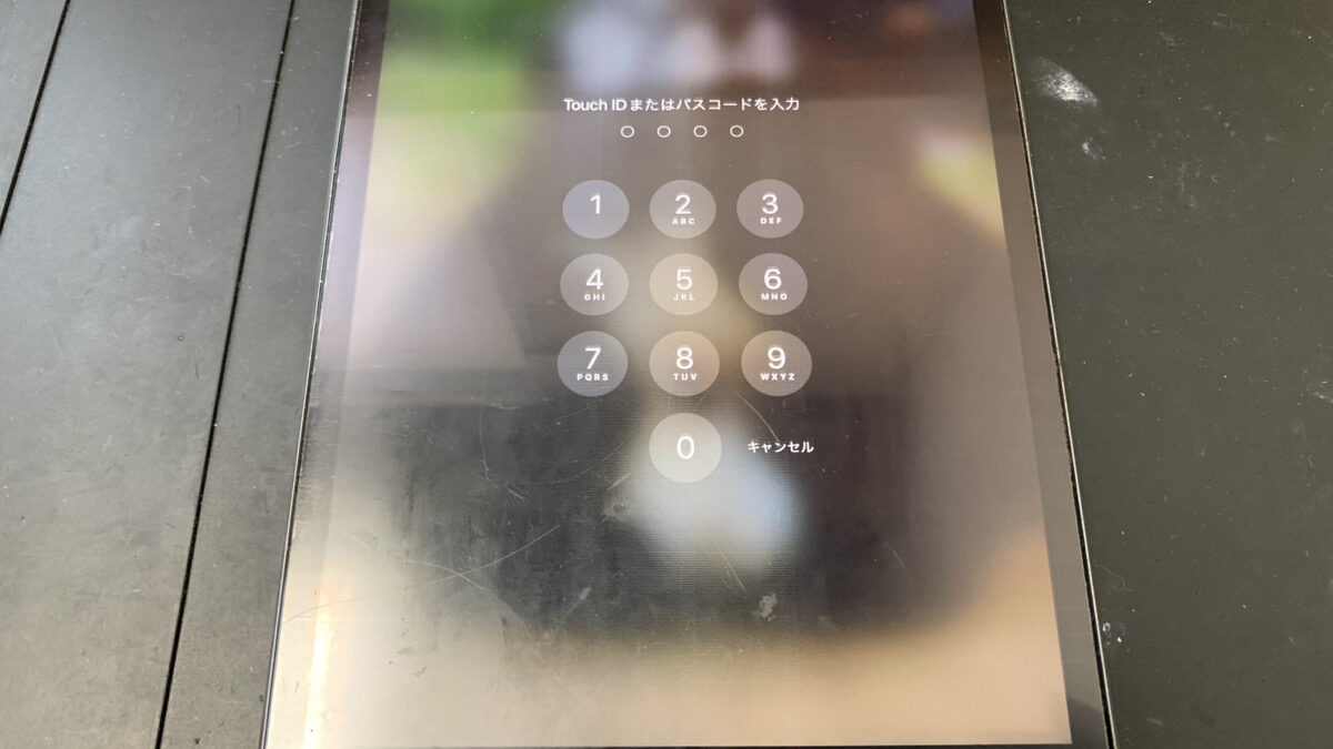 突然液晶の表示に問題が起きるようになったiPad mini5の画面交換