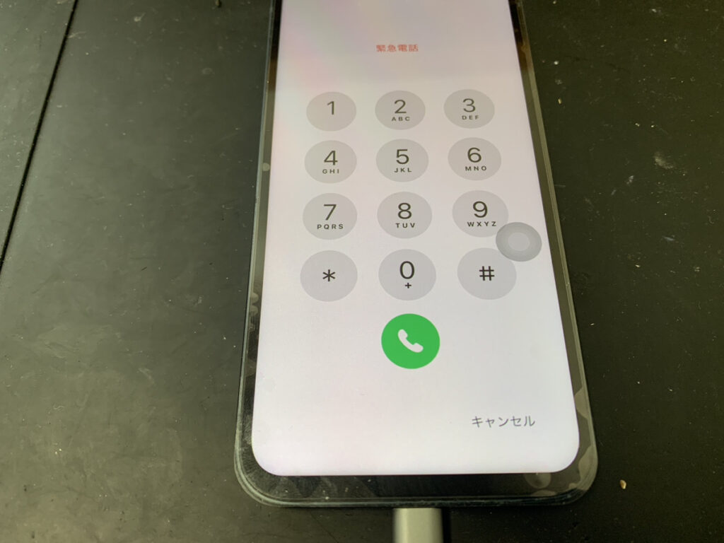 画面交換後のiPhone13mini