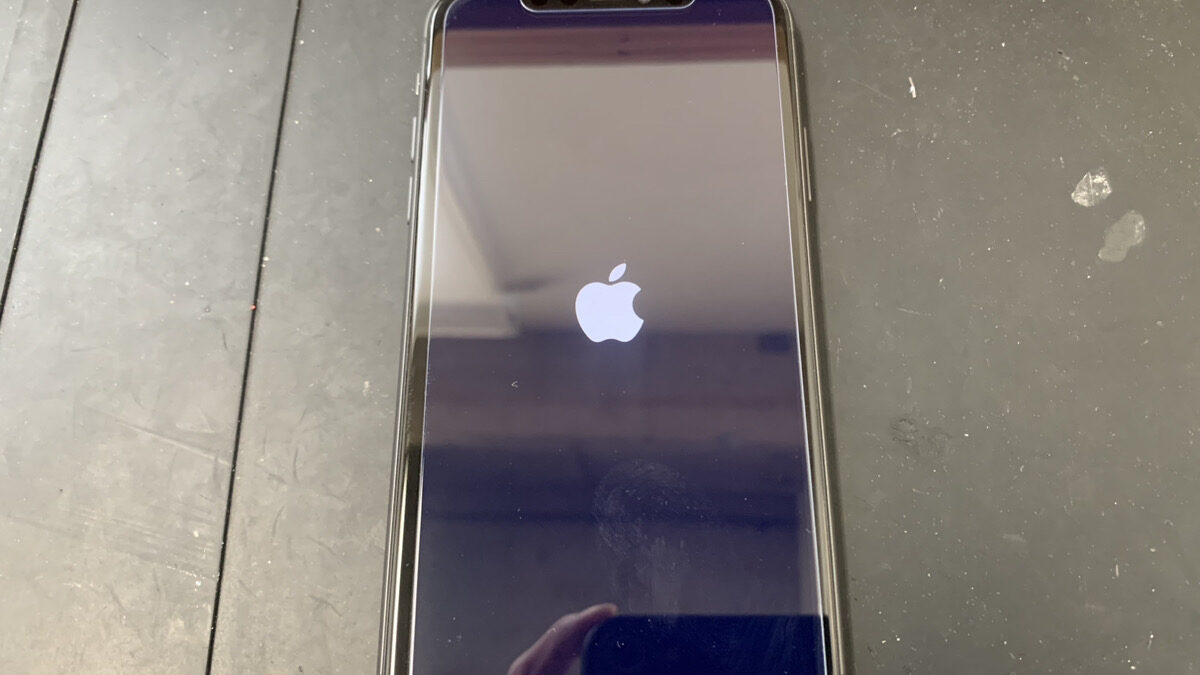 リンゴループになったiPhone11の復旧修理依頼