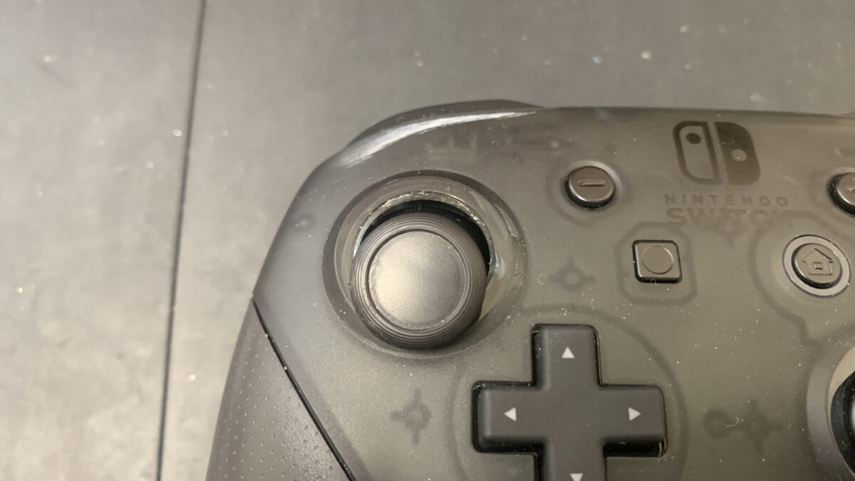 【Nintendo Switch】スティックが折れたプロコンの修理もお任せ下さい！