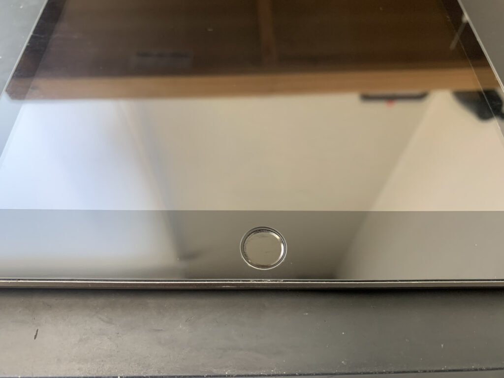 画面交換後のiPad第9世代