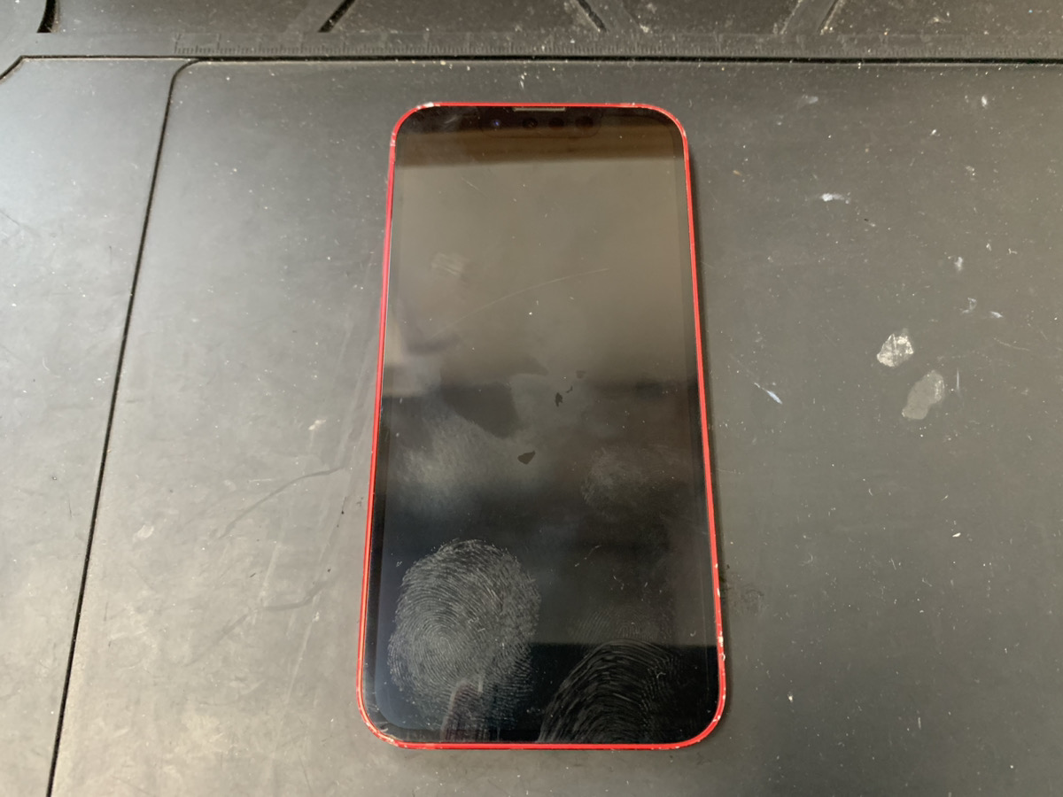 画面が映らなくなったiPhone13mini