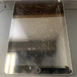 画面が割れているiPad第6世代