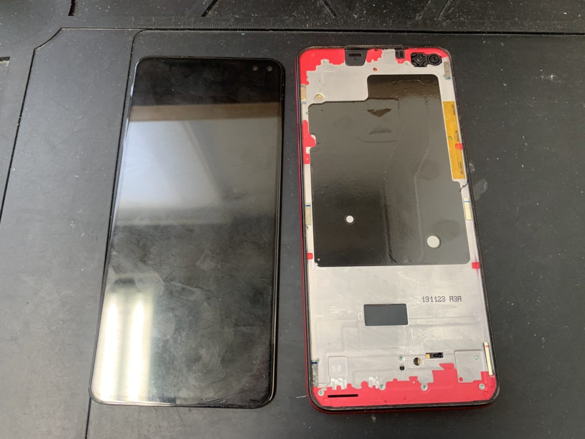 画面が外れているRedmi K30 5G