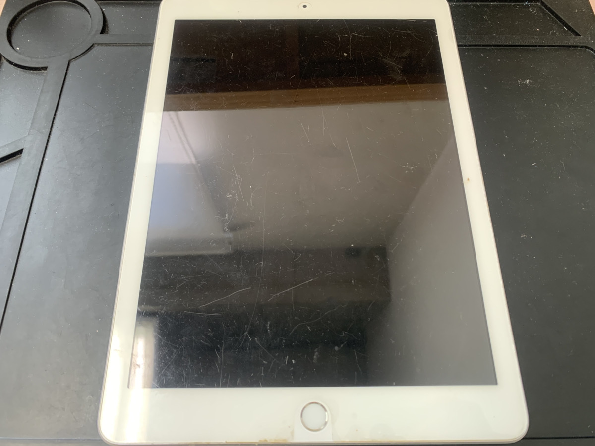 起動しなくなったiPad第6世代