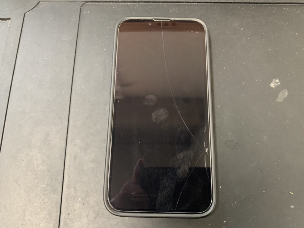 充電ができないiPhone16