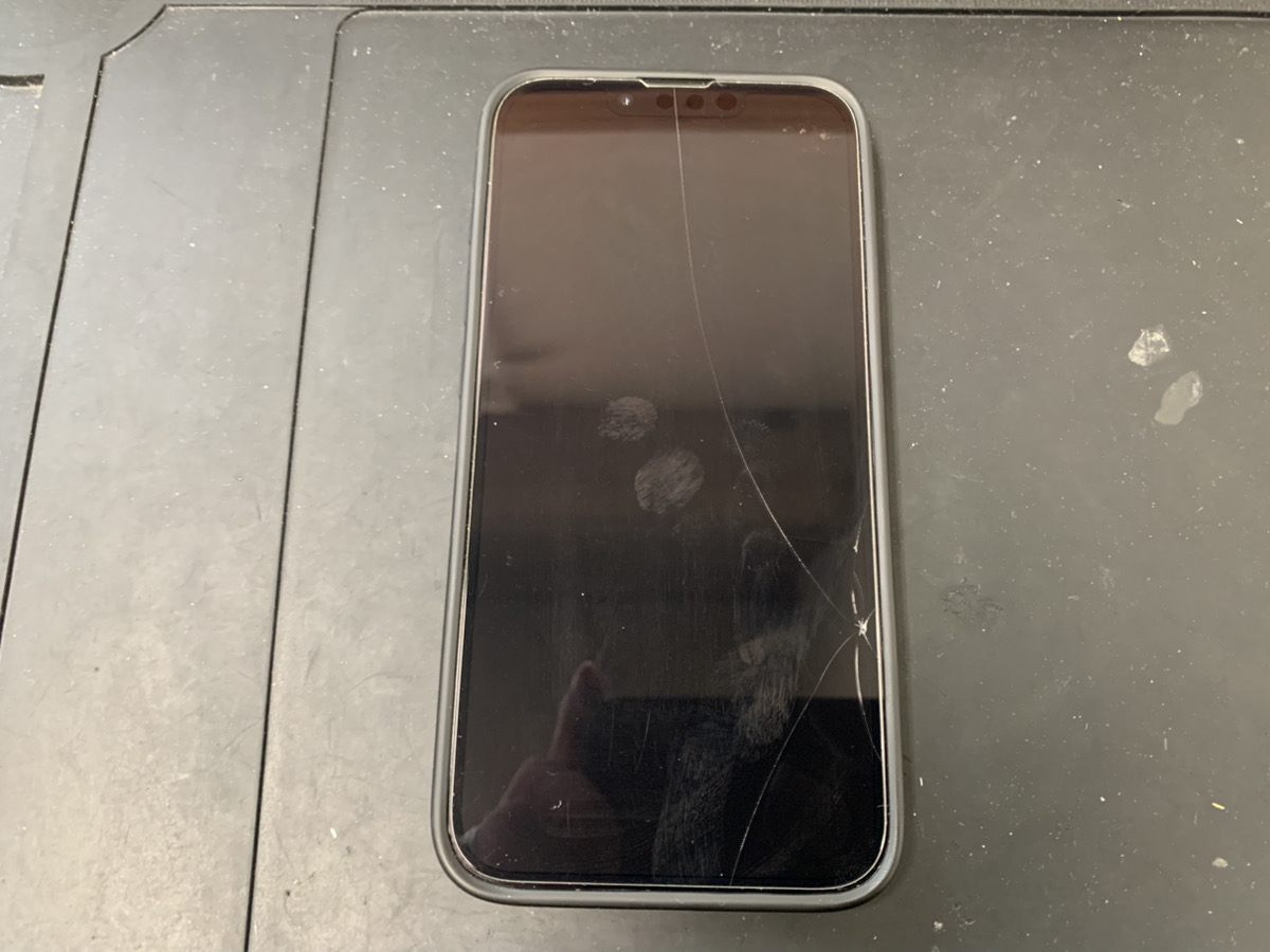 充電ができないiPhone16