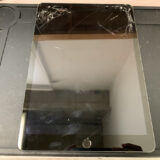 画面が割れているiPad第9世代