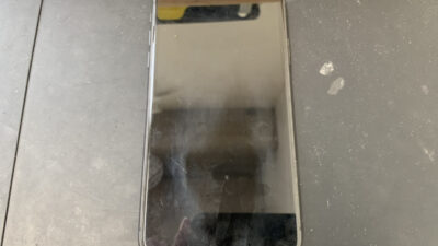 突然起動しなくなったiPhone11の復旧修理依頼