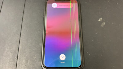 液晶表示とタッチ操作に問題があるiPhoneXSの画面交換修理