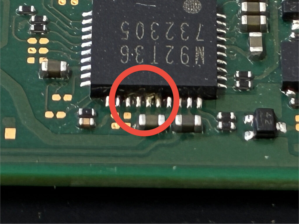 電源を制御するチップがショート