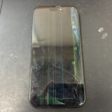 重度の画面破損で液晶が見れなくなったiPhone15Proの復旧修理