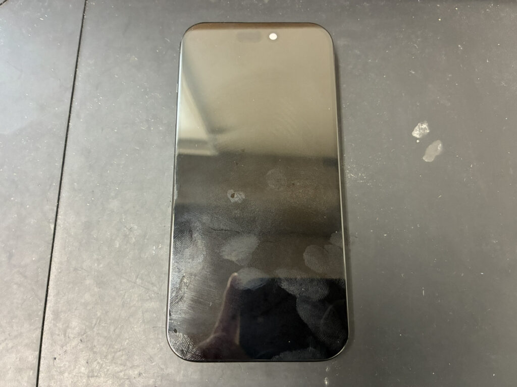 画面が映らなくなったiPhone15Pro