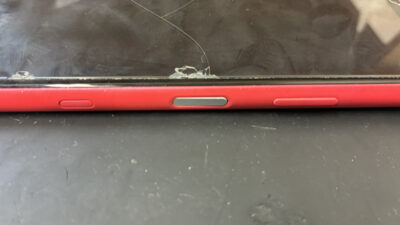 電源ボタンが壊れて起動できなくなったXperia10Ⅲの修理依頼