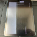 画面と電源ボタンが壊れているiPad Air5