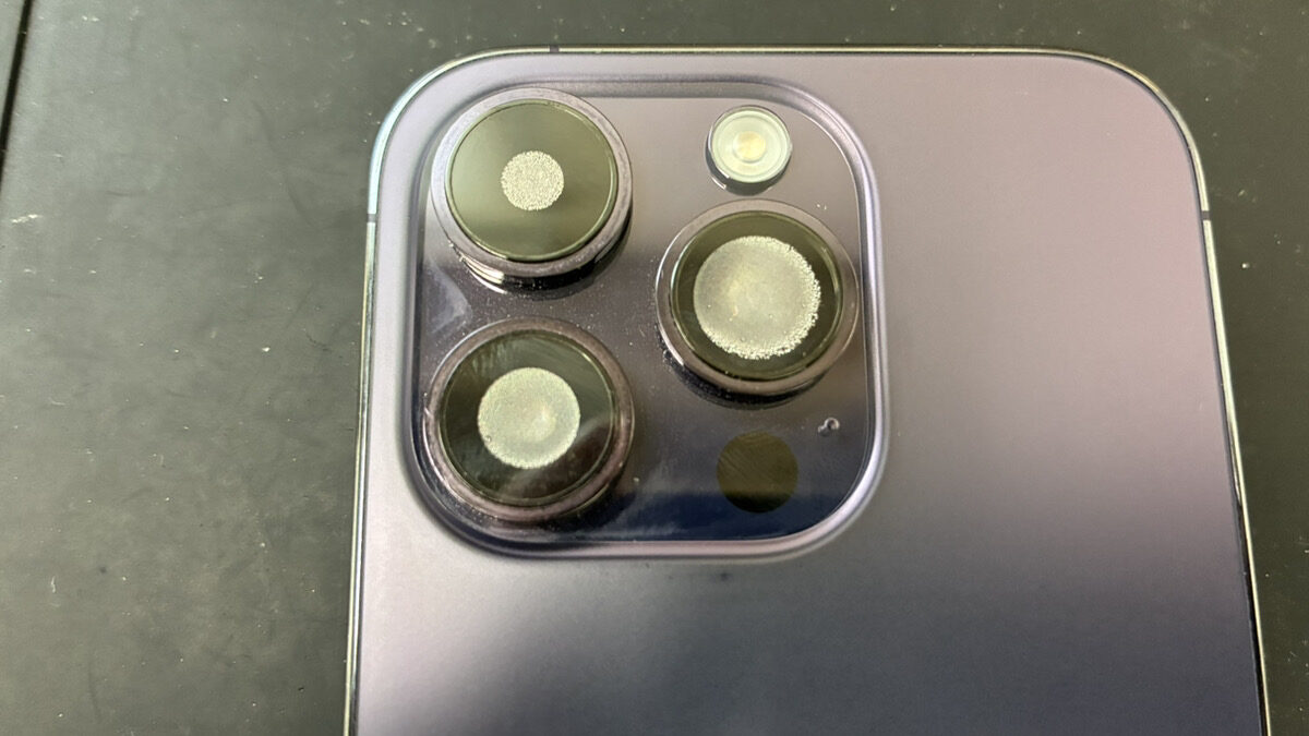 水没によって起動しなくなったiPhone14Proの復旧修理依頼