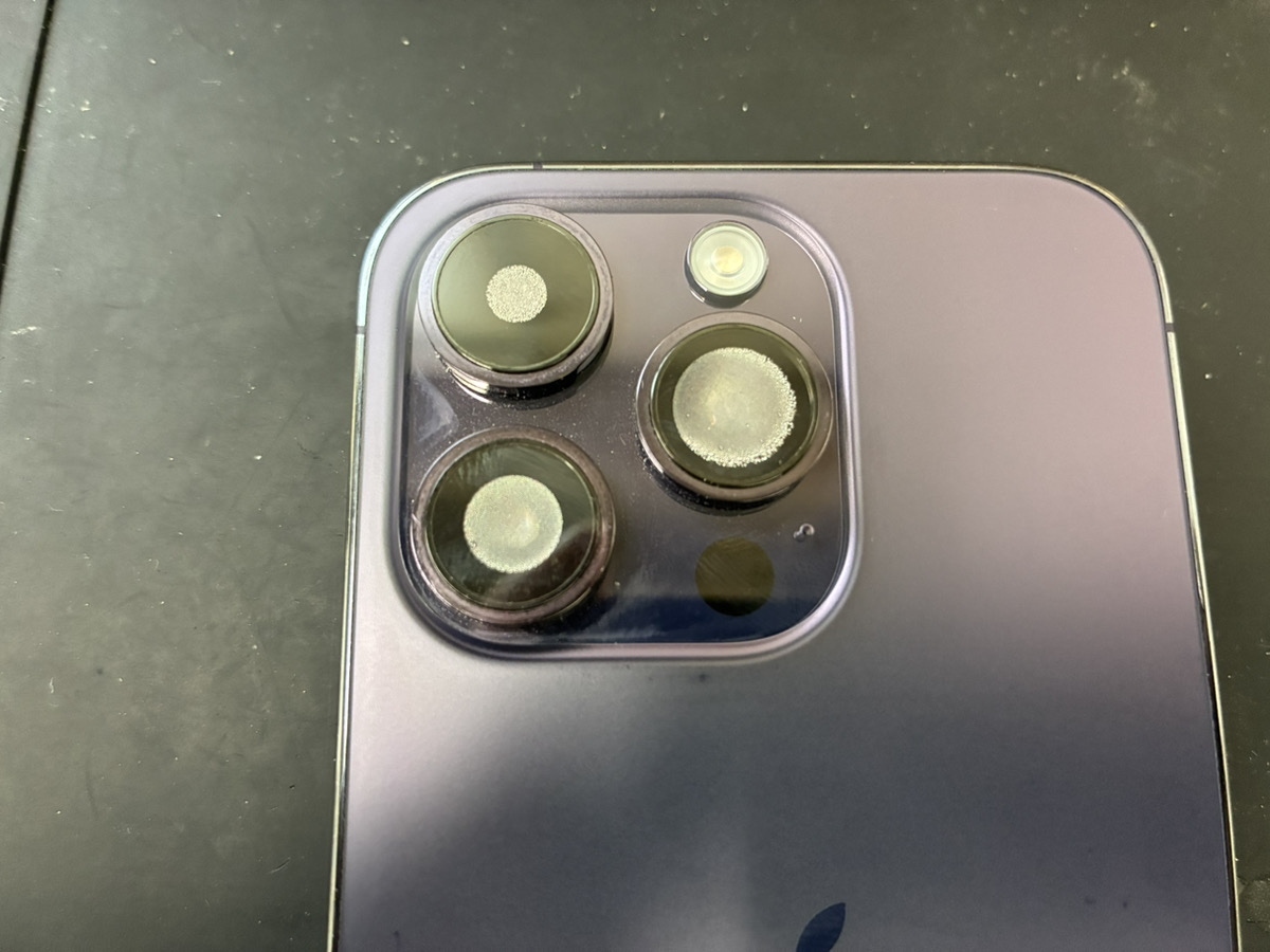 水没で起動しなくなったiPhone14Pro