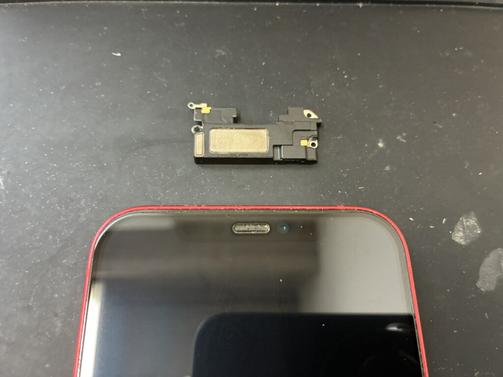 イヤースピーカー修理後のiPhone12