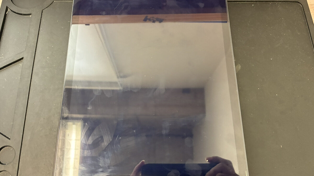 落下の衝撃で起動しなくなったiPad第9世代の復旧修理