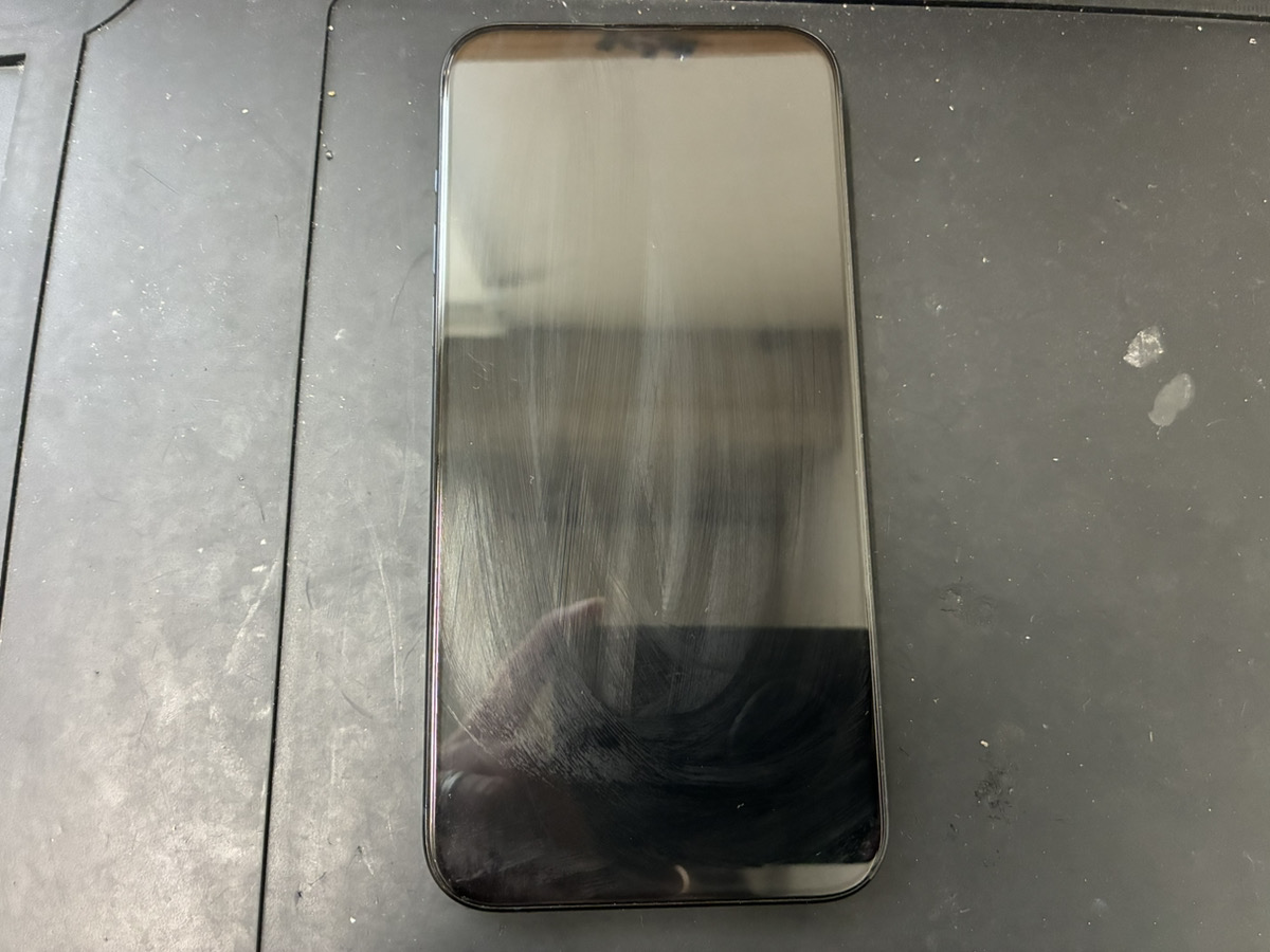 起動しなくなったiPhone15ProMax