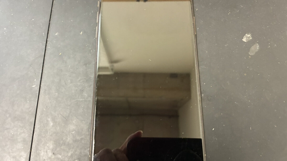 水没によって起動しなくなったiPhone11ProMaxの復旧修理